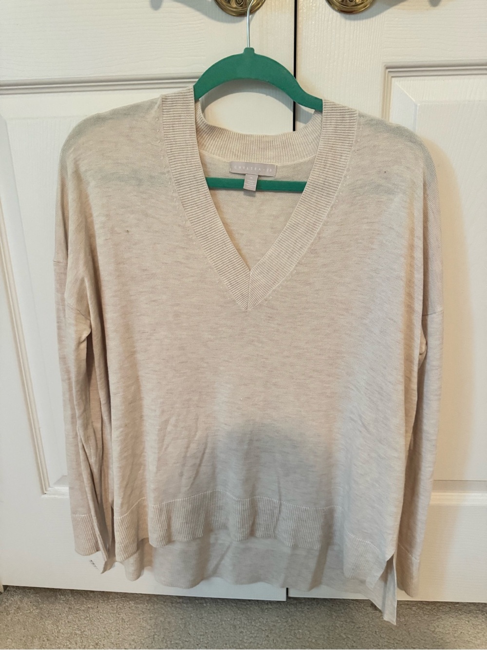 Chelsea28 Heathered Oatmeal V Neck Sweater - Picture 2 of 4